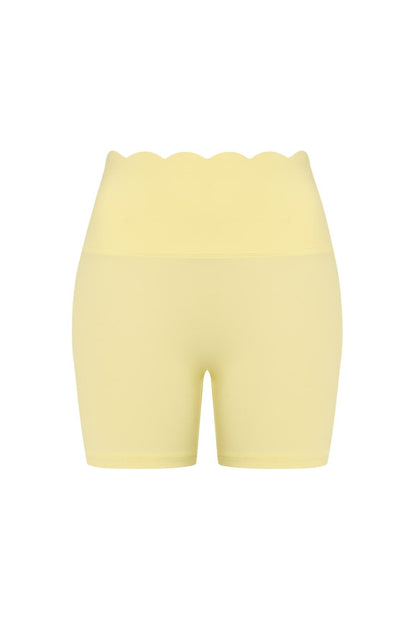 High-Waist Scallop Scrunch Short
